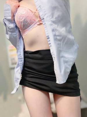 西川のぞみ 24歳