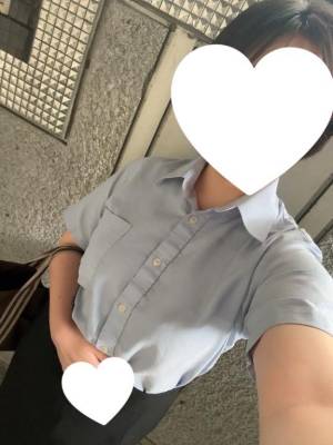 金子せり 23歳