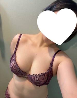 金子せり 23歳