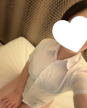 金子せり 23歳