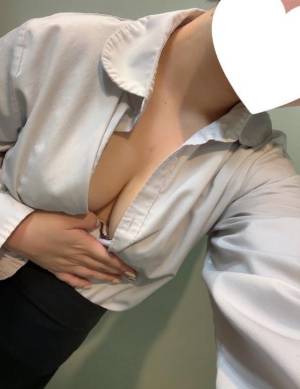 金子せり 23歳