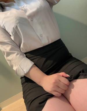金子せり 23歳