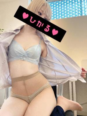 柳ひかる 26歳