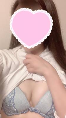 秋山りお 25歳