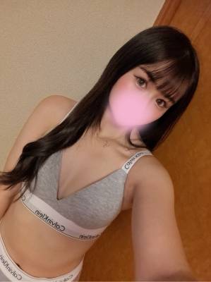 ひな 23歳