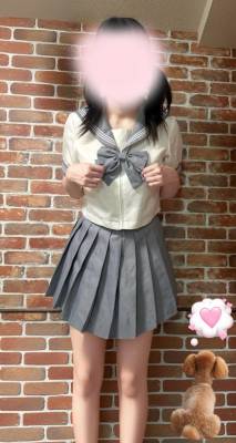 巌ちさ 23歳