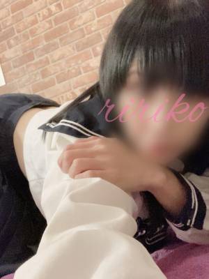 秋月　りりこ 43歳