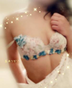 玉井りかこ 37歳