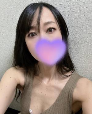 上条しの 44歳