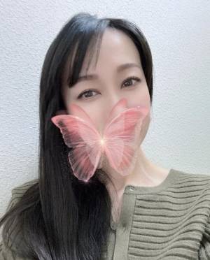上条しの 44歳