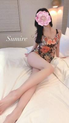 月野すみれ 28歳