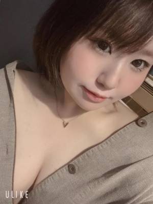 さや 23歳