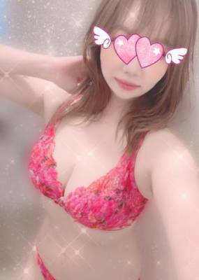 芹沢りり 31歳