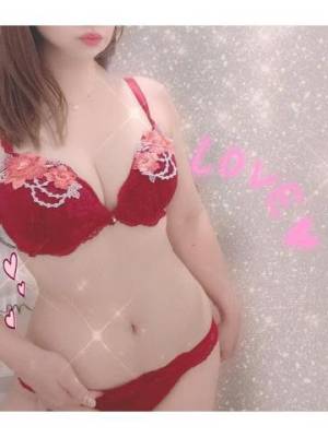 芹沢りり 31歳