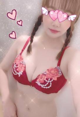 芹沢りり 31歳