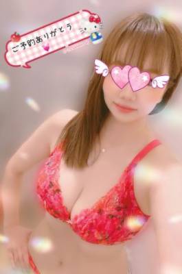 芹沢りり 31歳