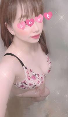 芹沢りり 31歳