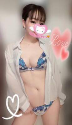 芹沢りり 31歳