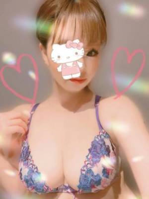 芹沢りり 31歳