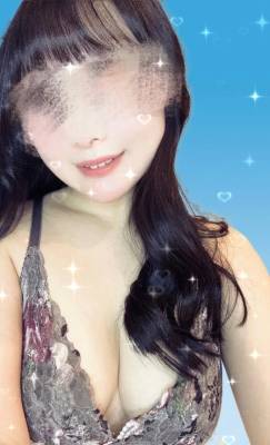 東雲ましろ 28歳