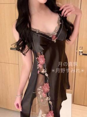 月野すみれ 28歳