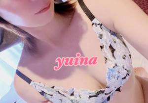 篠崎ゆいな 36歳