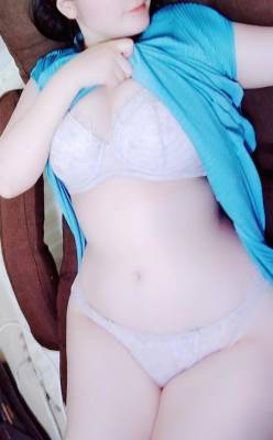 橘みどり 30歳
