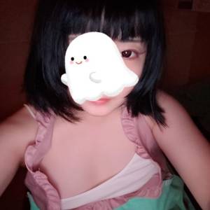 三島れいか 25歳