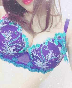 りの 23歳