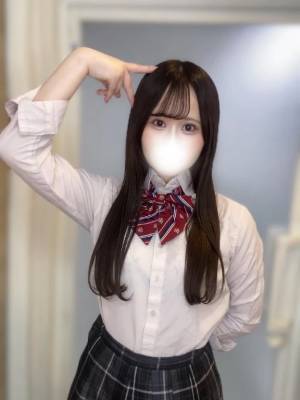 しおり 21歳