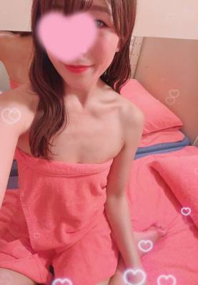 なな 18歳