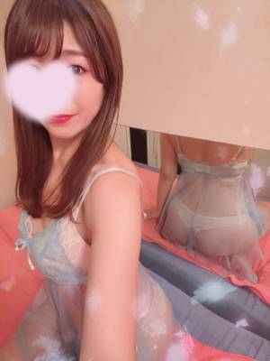 なな 18歳