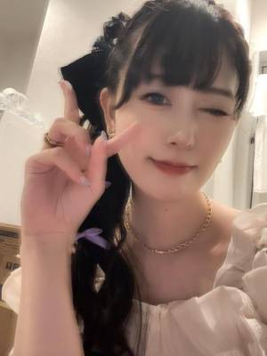 シオリ 23歳