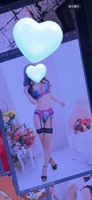 レナ 23歳