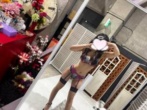 レナ 23歳