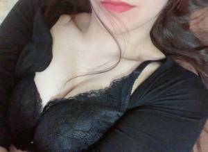 レナ 23歳