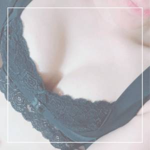 レナ 23歳