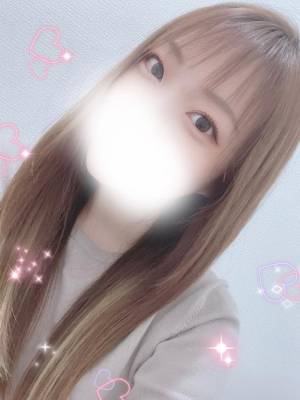エマ 27歳
