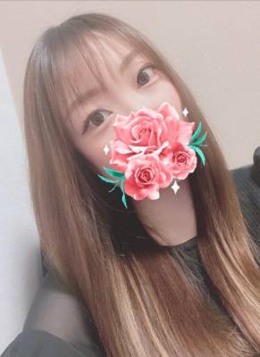 エマ 27歳