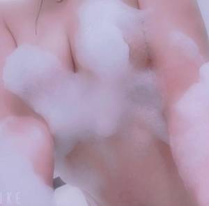 エマ 27歳