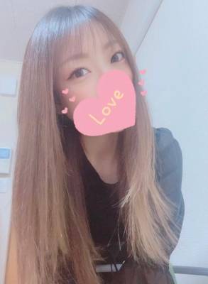 エマ 27歳