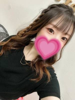 エマ 27歳