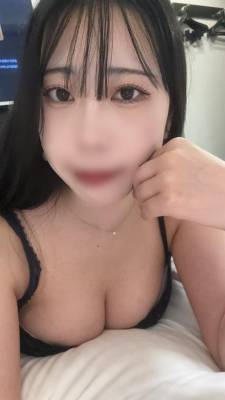 サユリ 22歳