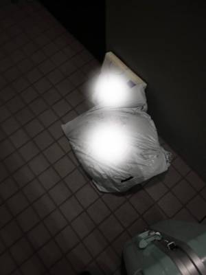 アノ 18歳
