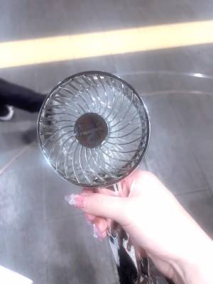アノ 18歳