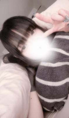 アノ 18歳