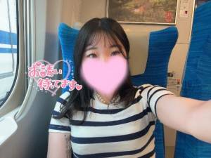 なこ 22歳