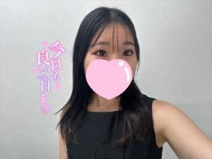 なこ 22歳