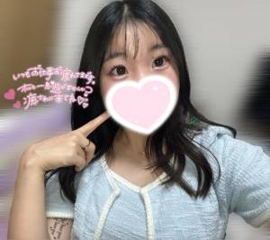 なこ 22歳