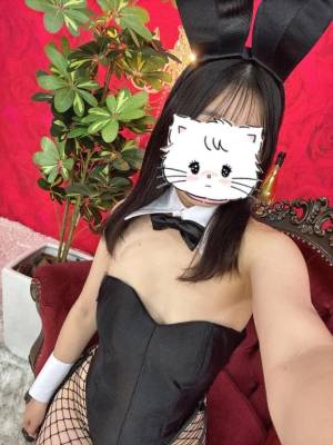 なこ 22歳